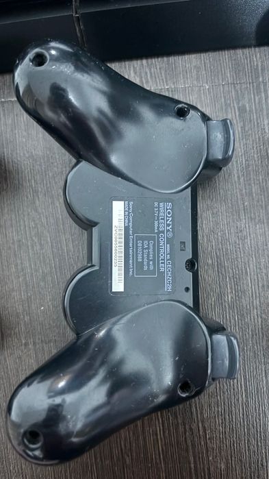 Продам PlayStation 4