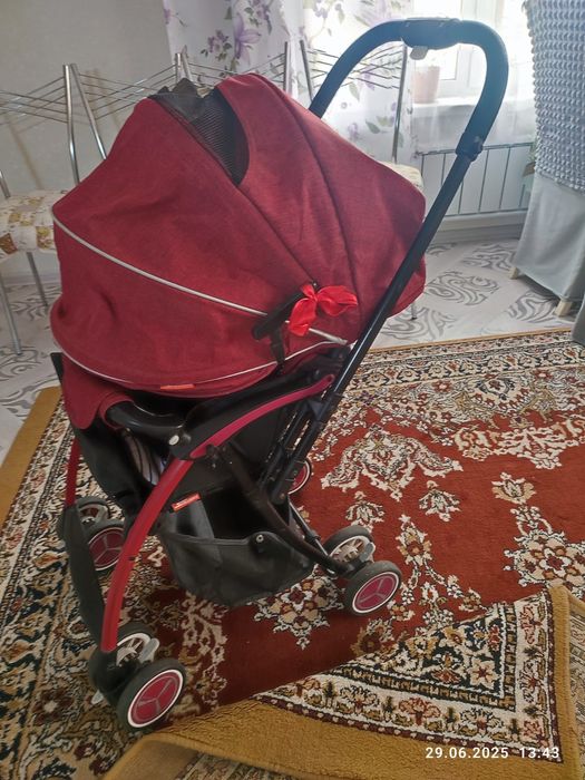 Продам коляску для ребенка