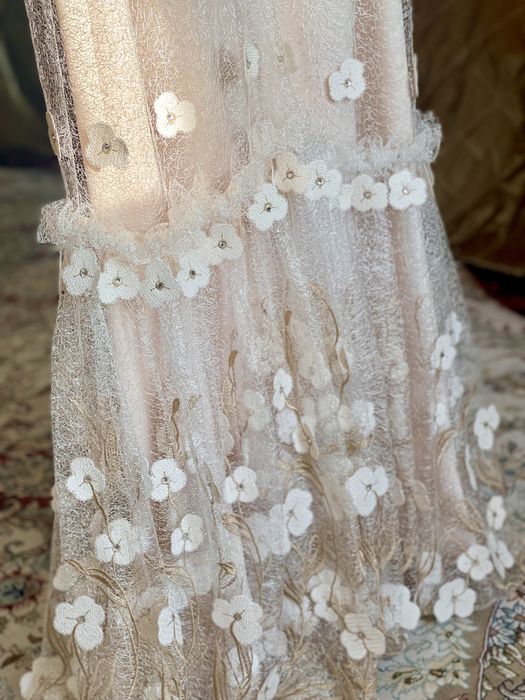 Продам шикарное платье