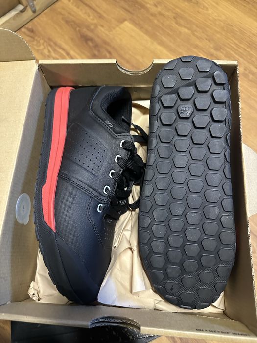 Specialized 2FO DH Flat MTB обувки / Downhill / Enduro – НОВИ (Black/Red)