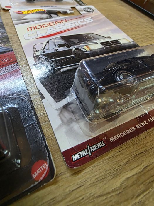 Hot wheels 2 pack, Mercedes, Porsche