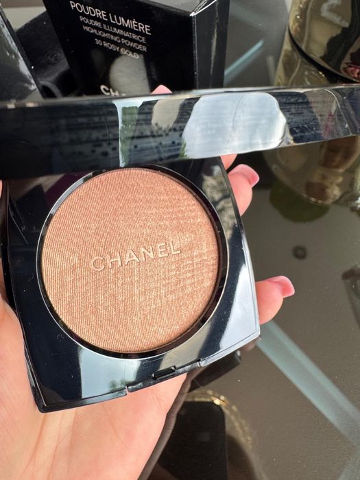 CHANEL POUDRE LUMIÈRE 8,5g pudra iluminatoare, noi, originale