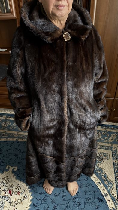 Норковая шуба срочно