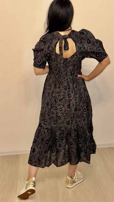 Платья распродажа