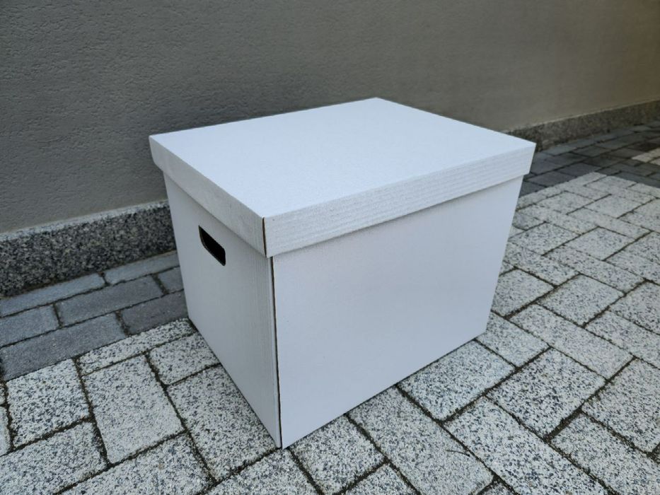 45*35*35 картонная коробка с ручками и с крышкой