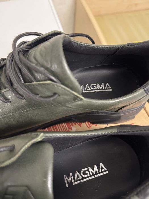 Продам мужские кожаные кроссовки.