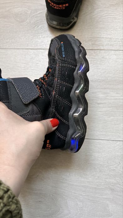 Ghete SKECHERS copii cu luminite marimea 28