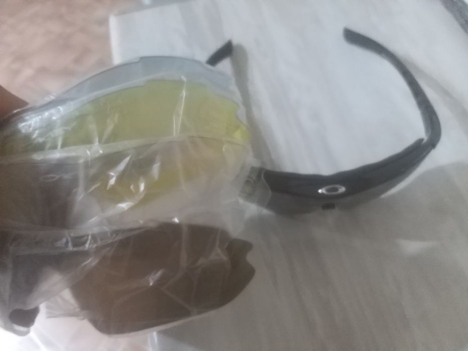 Продам очки Oakley