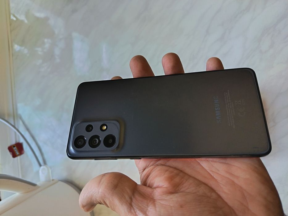 Самсунг А 73 сотилади