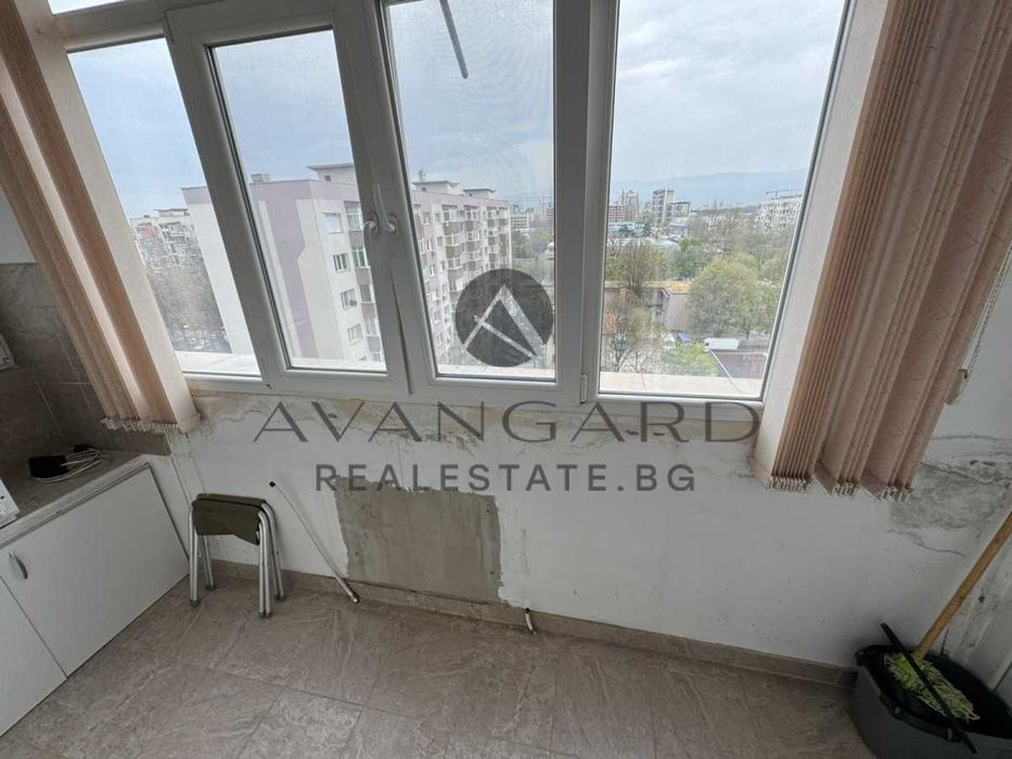 оф.25607 Тристаен обзаведен/ Изгрев