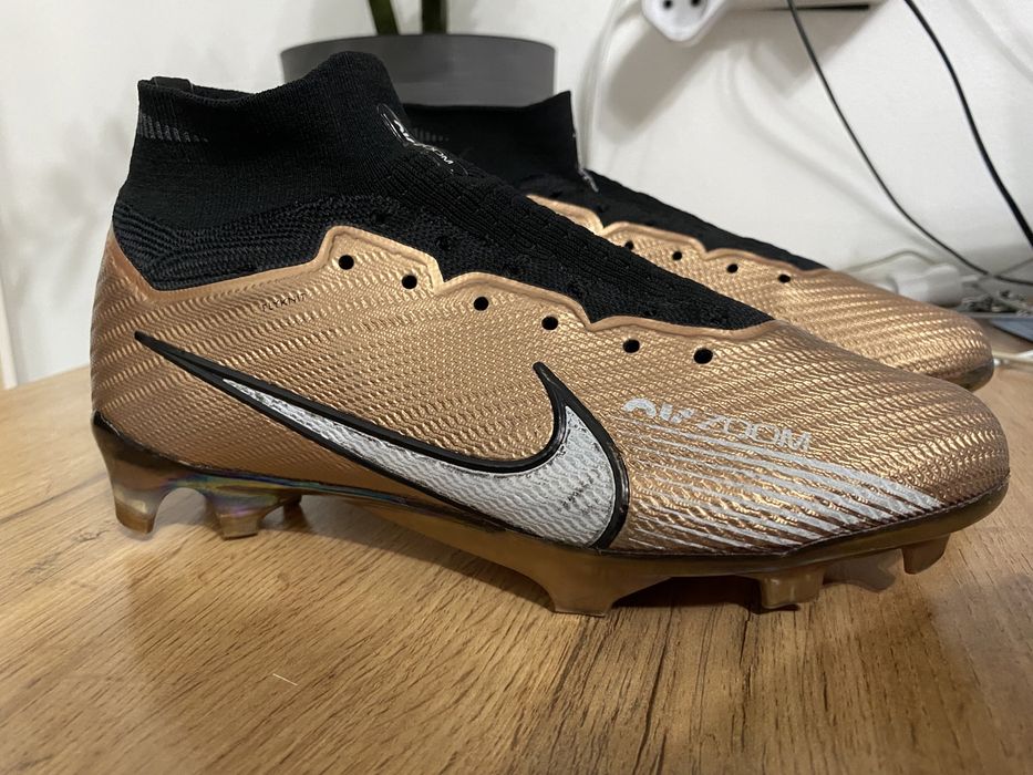 Продаю бутсы Nike Mercurial