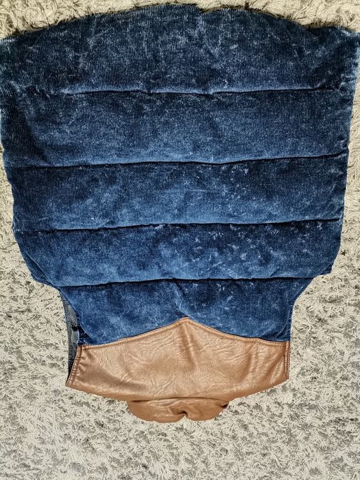 Vand vesta groasa noua, Zara, pentru baieti, varsta 13-14 ani, inaltim