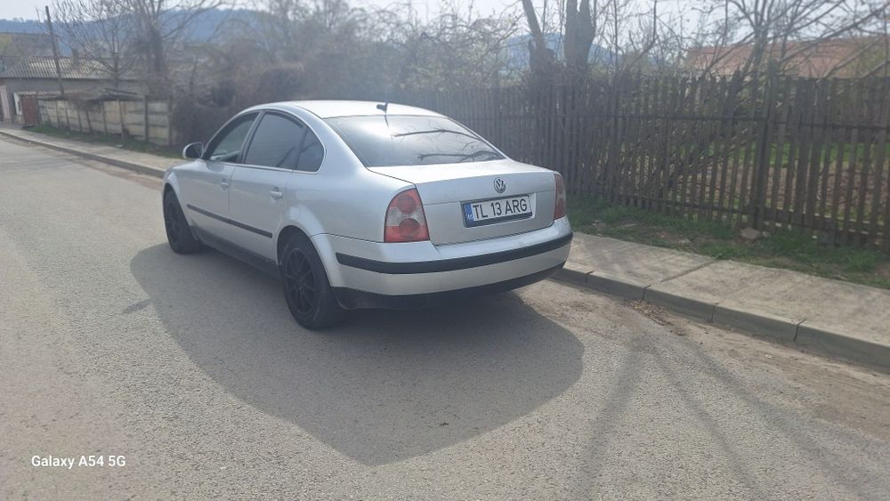 Vând sau schimb ambele