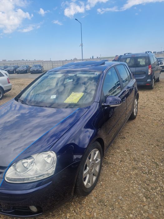 Vând golf 5 2.0 tdi