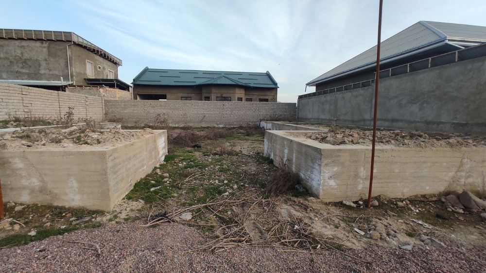 Nurafshon shahri markazida 4 sotux yer sotiladi