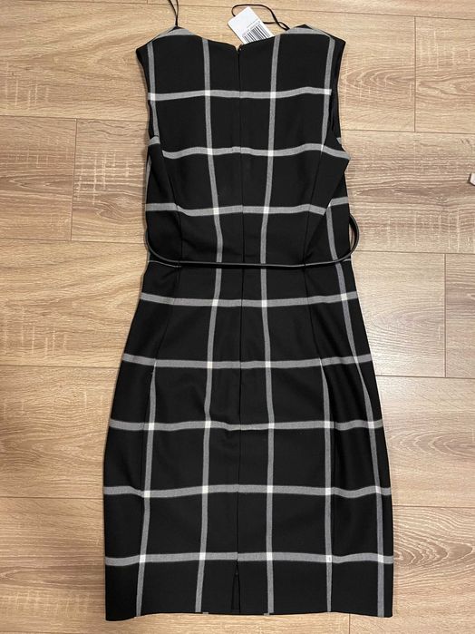 Rochie sarafan neagra in carouri Mango S