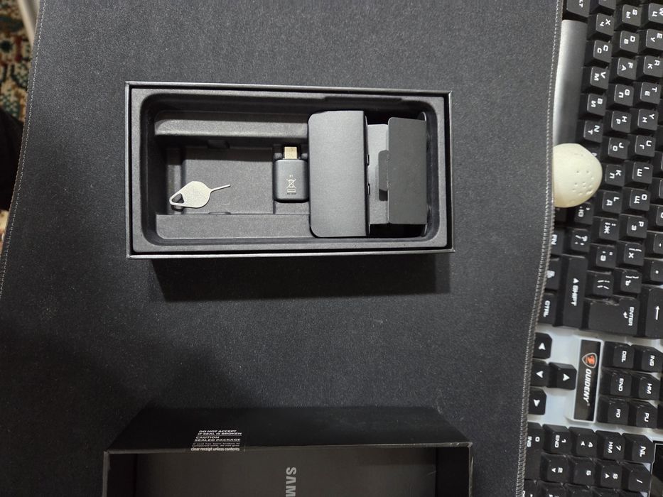 Продам самсунг S10e