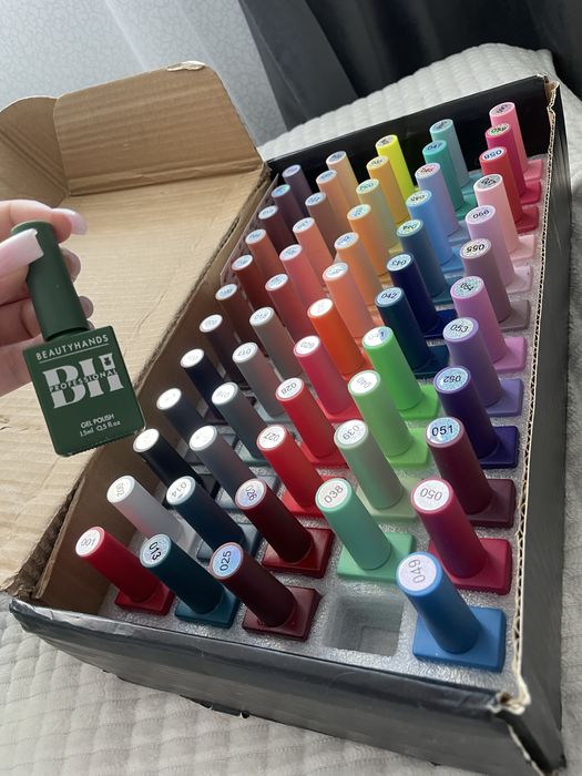 Продам всё для маникюра