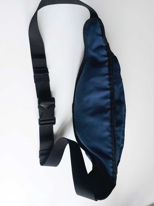 Nike ,чанта през рамо банан ,като нова