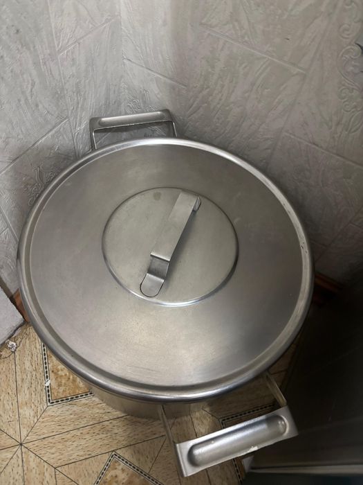 Продам кастрюли