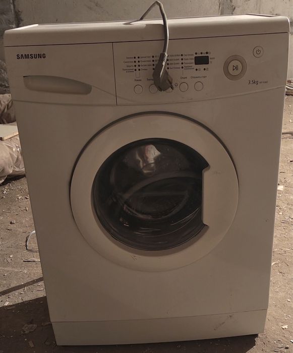Продам стиральную машинку