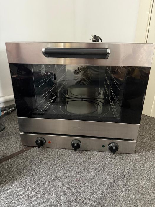 Духовой шкаф Smeg серебристый