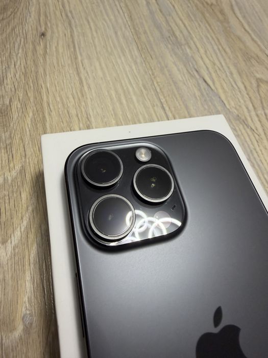 iPhone 15 Pro Max 256GB Aspect 10/10