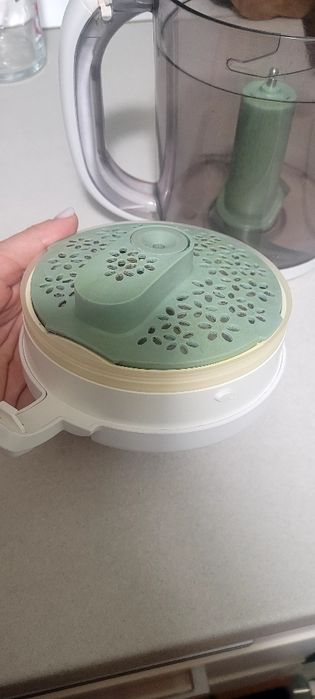 Blender si aparat de gatit la abur 4 in 1