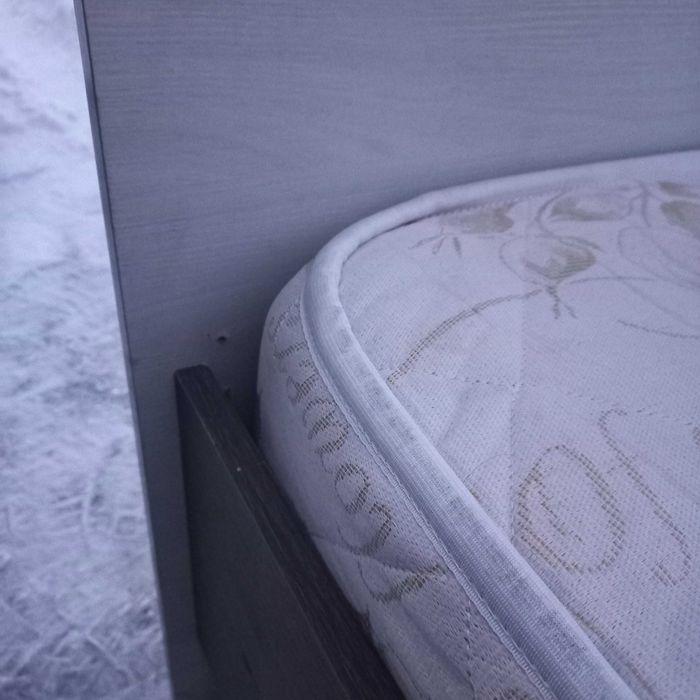 Кровать односпальная