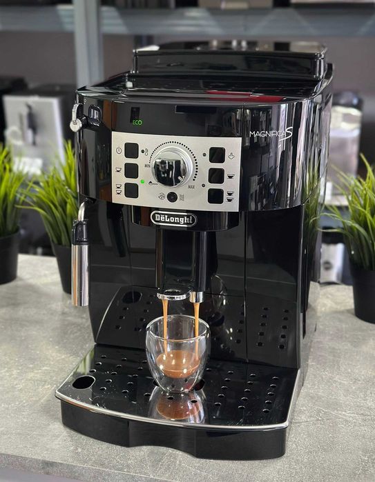 Кафемашина DeLonghi Magnifica S