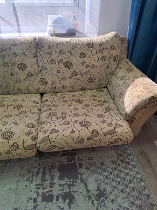 Отдам даром диван