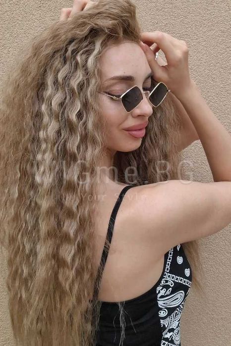 Дълга руса на вафлички лейс фронт перука Риена