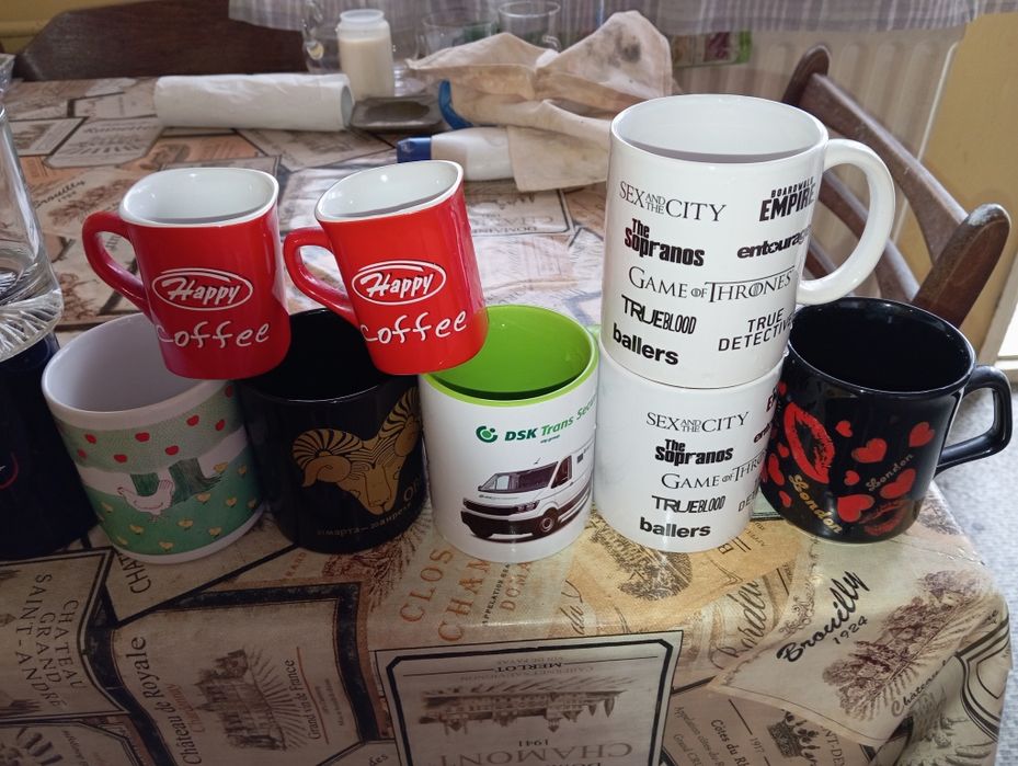 Чаши по 3 лева бр.