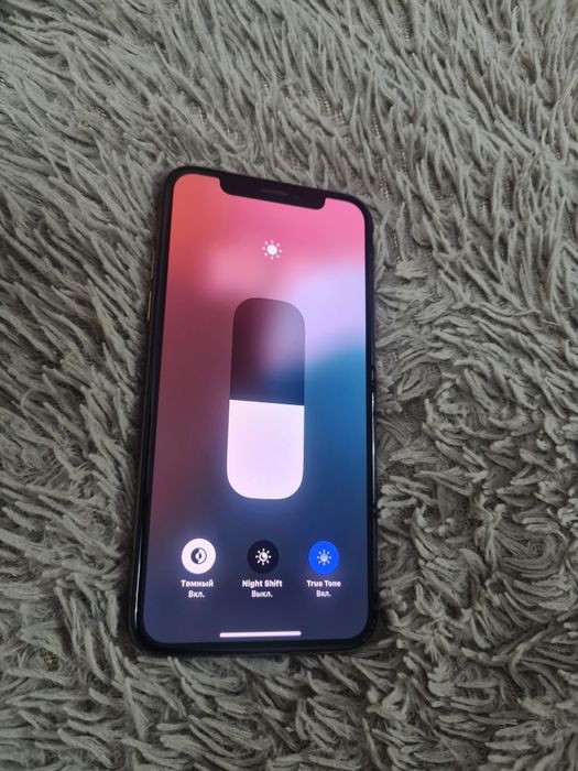Продам Iphone XS в Отличном состоянии
