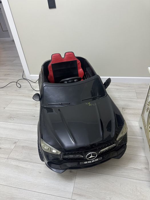 Детский машина мерседес