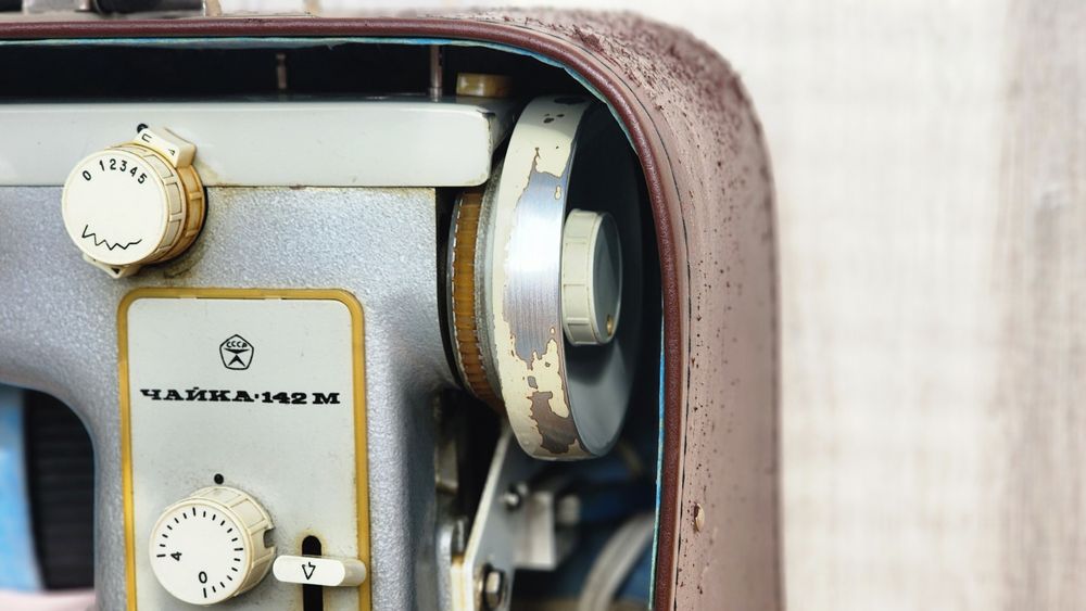 Швейная машина Чайка 142М