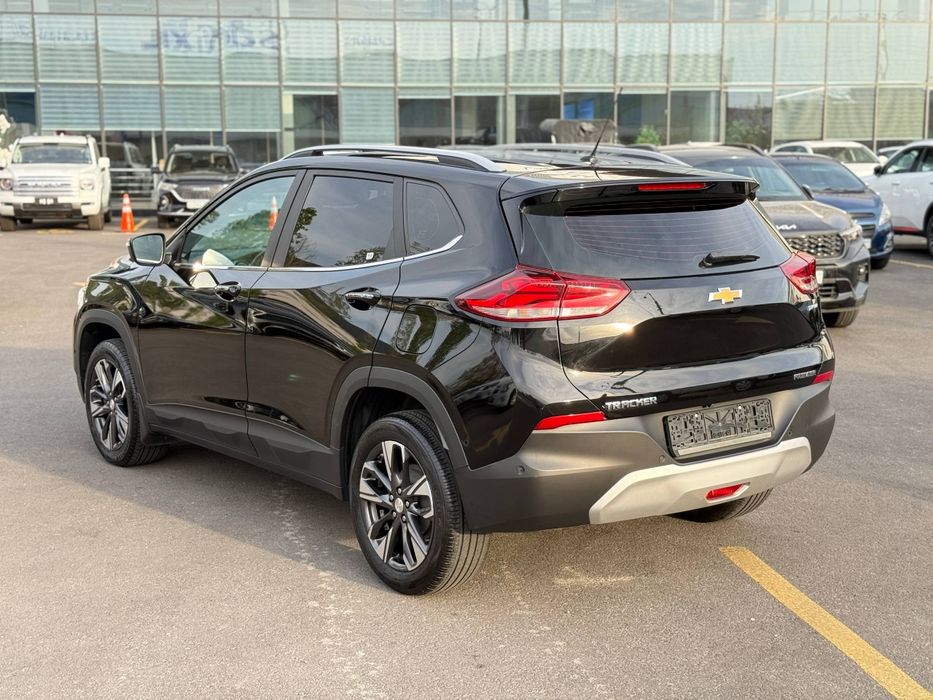 Sotiladi Tracker 2 premier