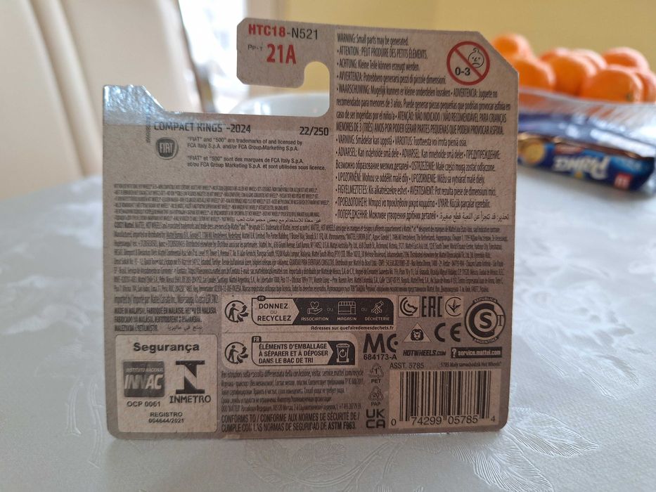 Комплект Hot wheels колички 10 броя, с количка FORD + FIAT 500