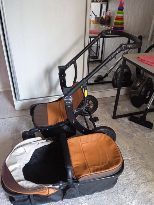 Kolyaska sotiladi srochna