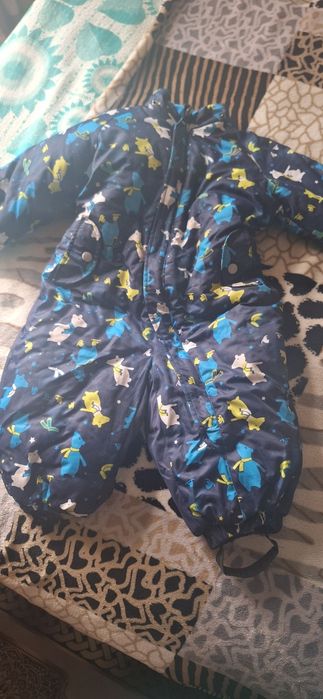 2 Детские комбинезоны.