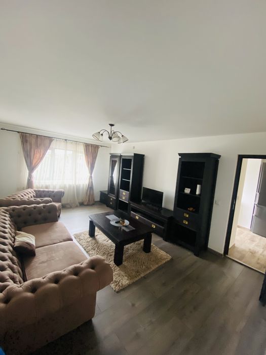 Apartament de inchirat intre zona cetate si zona centru -Cartier Tolstoi