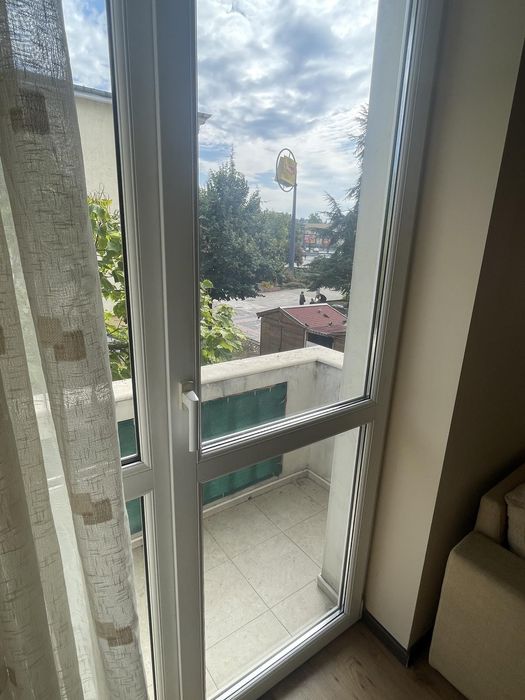 Дава се под наем Двустаен апартамент в Враца, Център - 75 кв.м за 357 € - Снимка #1