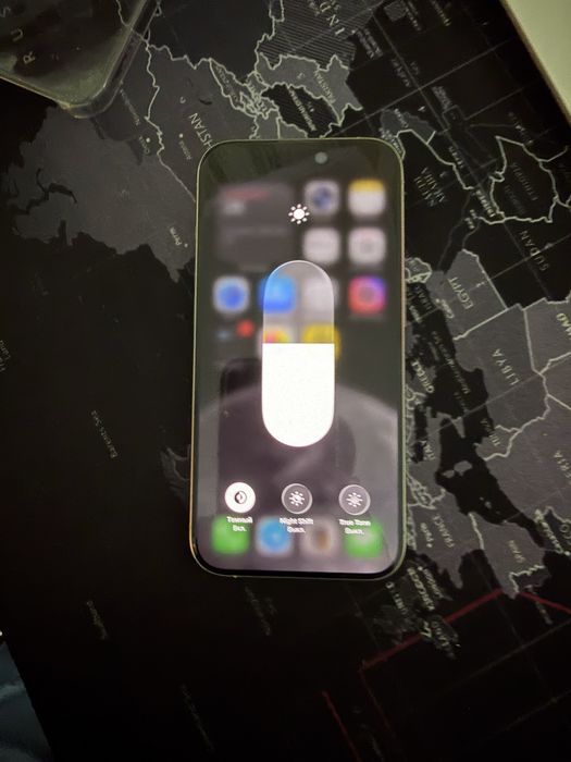 Iphone 15 pro xolati ideal ochilmagan