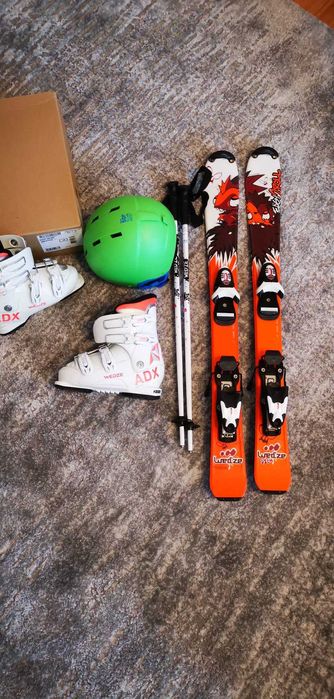 Schiuri, clăpari, bețe, cască Wed'ze pentru copii