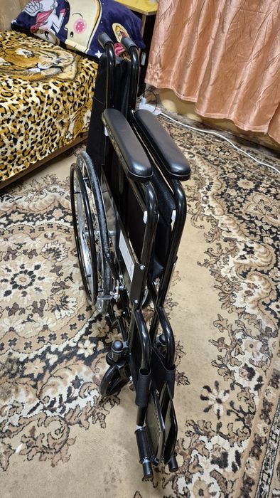 Caricior cu rotile nou