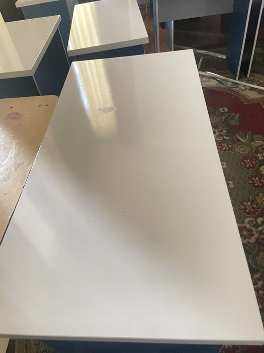 Продаётся парты для учебных центров  цена договорная все за