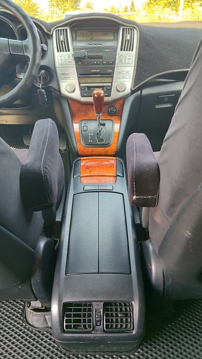 Продам Лексус 330