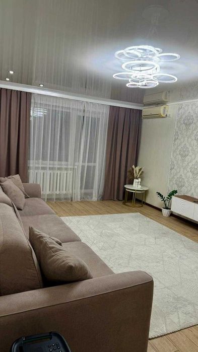 Продам 3 комнатную квартиру 96 кв. м