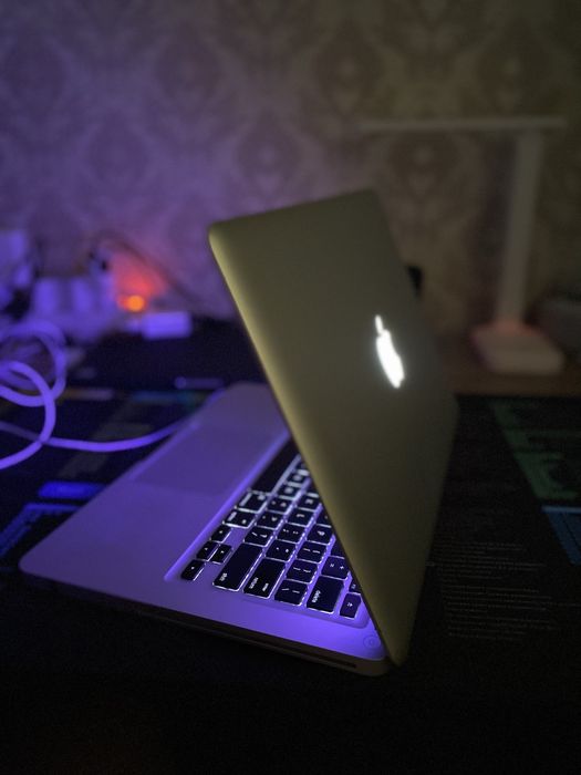 MacBook pro , ноутбук