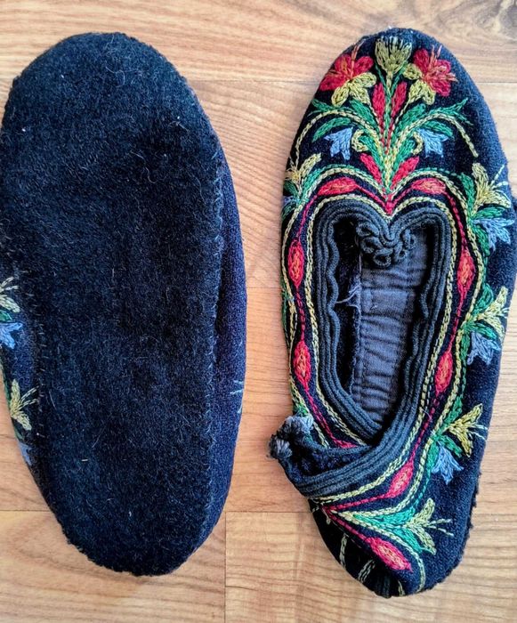 Ръчно плетени вълнени терлици